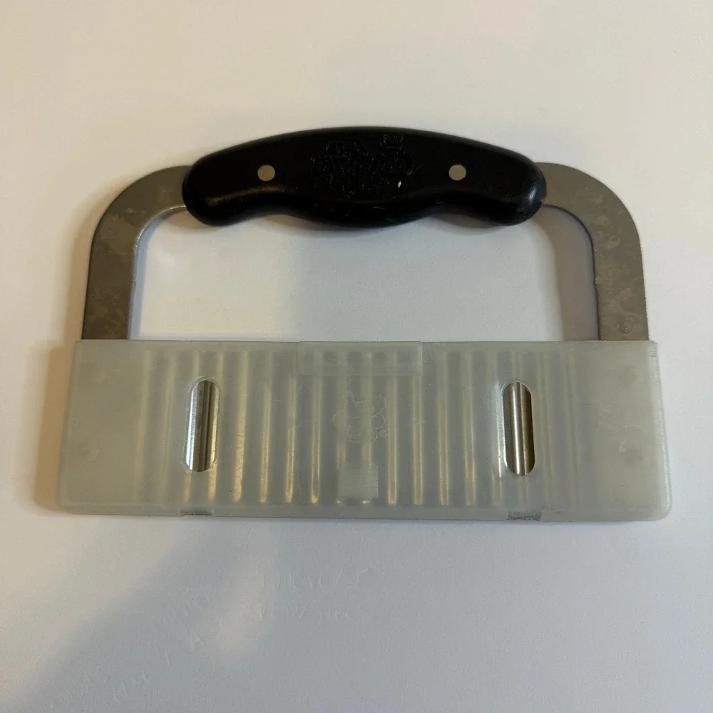 Pampered Chef Crinkle Cutter Stainless Steel Wavy Blade Vegetable Slicer 1089